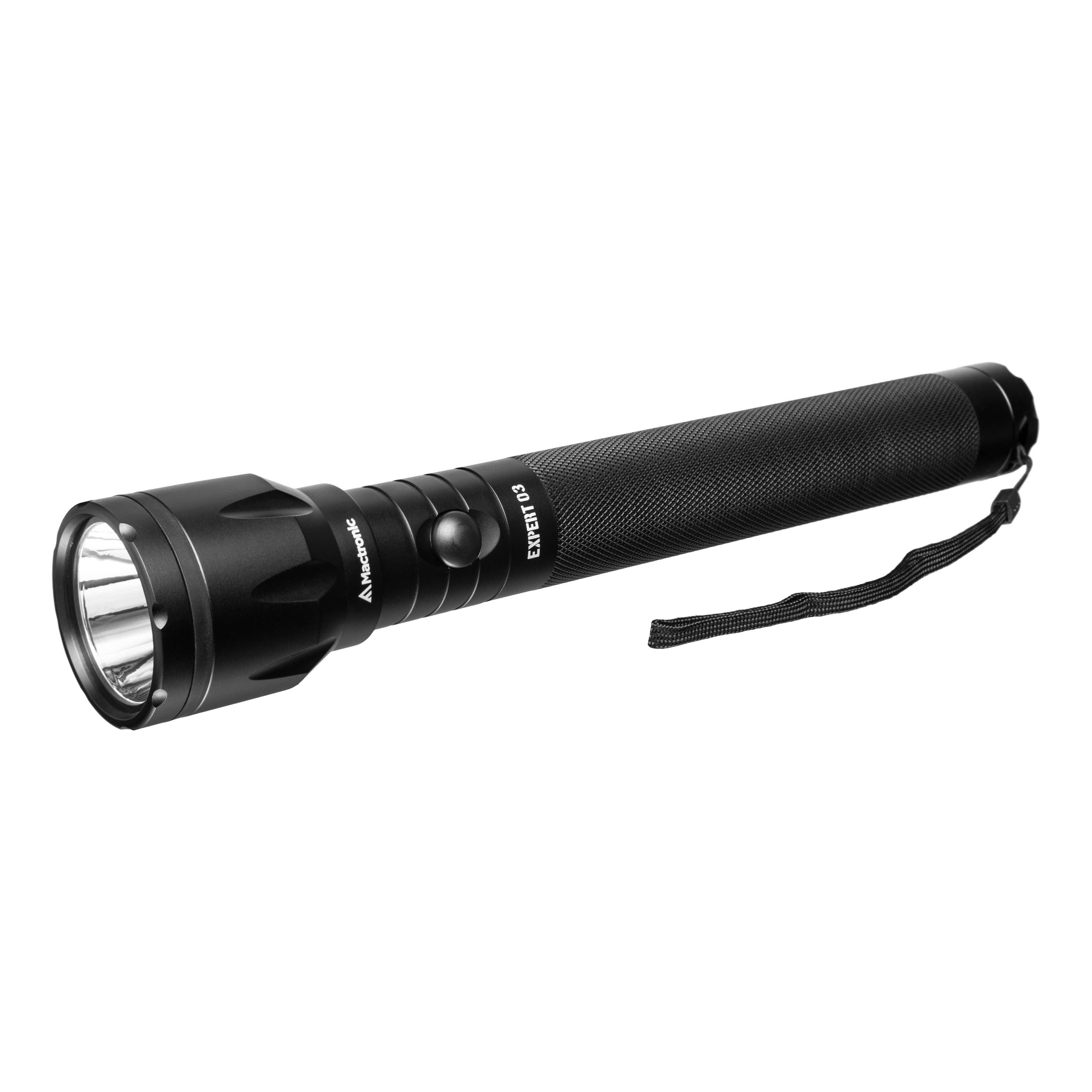 3 Cell battery full size duty flashlight with exceptional operational time, 300 lm